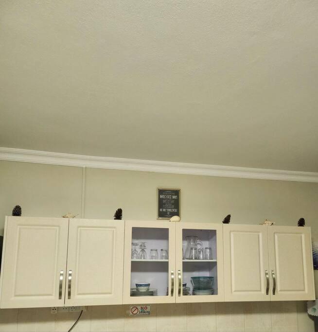 Kot Nu - Beach Themed Apartment - 3 Mins Walk From The Sea Flic-en-Flacq Exterior foto